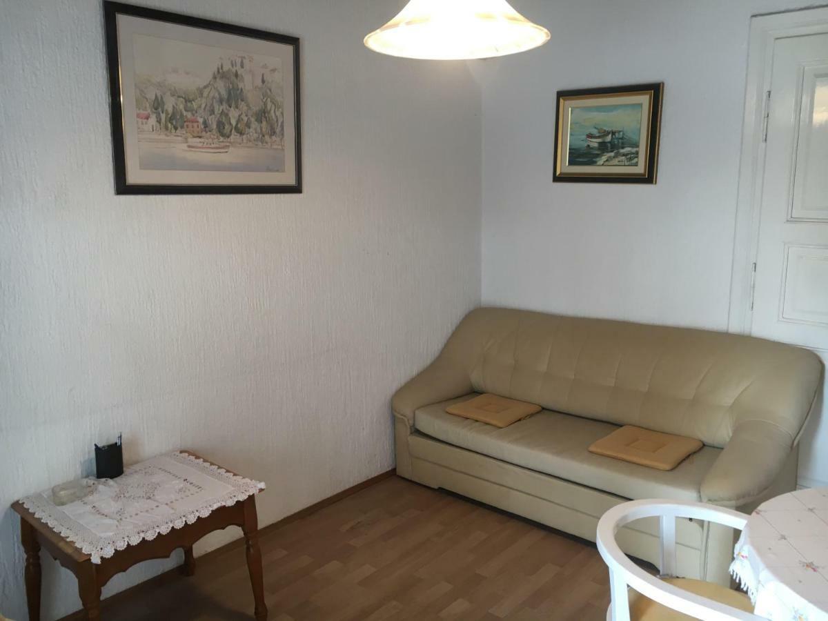 Apartment Bella สเวติยูไร ภายนอก รูปภาพ