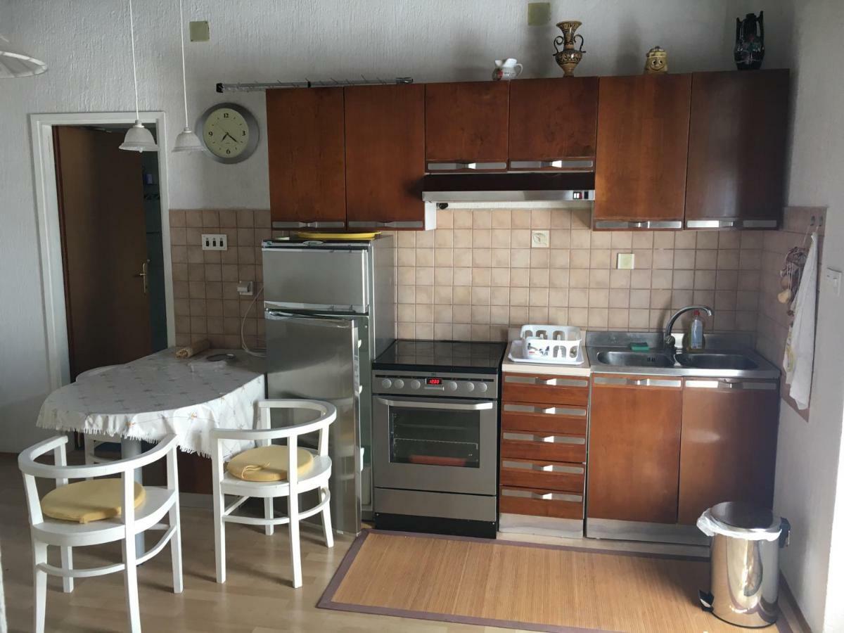 Apartment Bella สเวติยูไร ภายนอก รูปภาพ